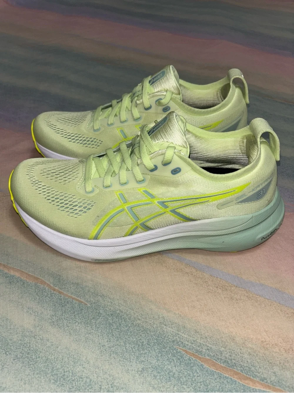 Asics Gel-Kayano 31 Women 9 Running Shoes Cool Matcha Light Celadon 1012B670-300